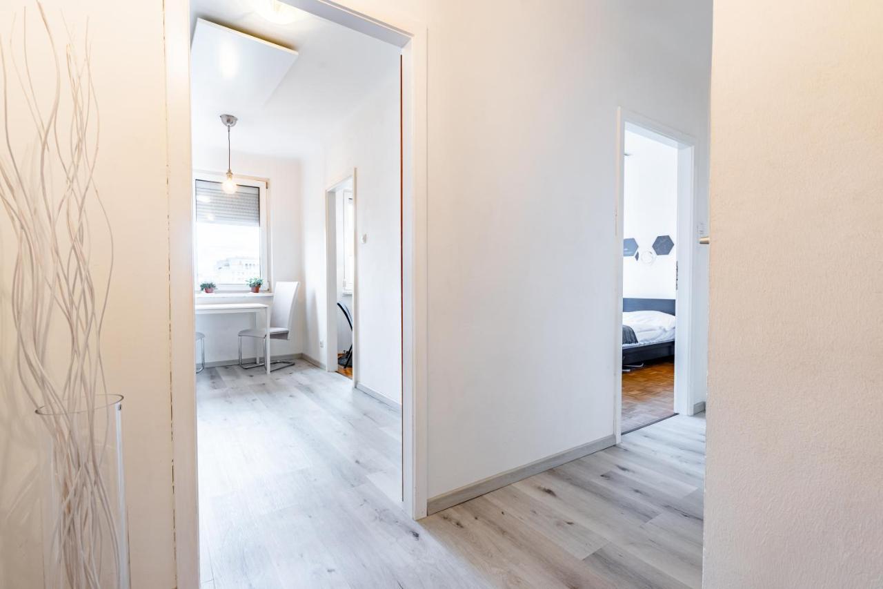 New With A View - Modern Studio Vídeň Exteriér fotografie